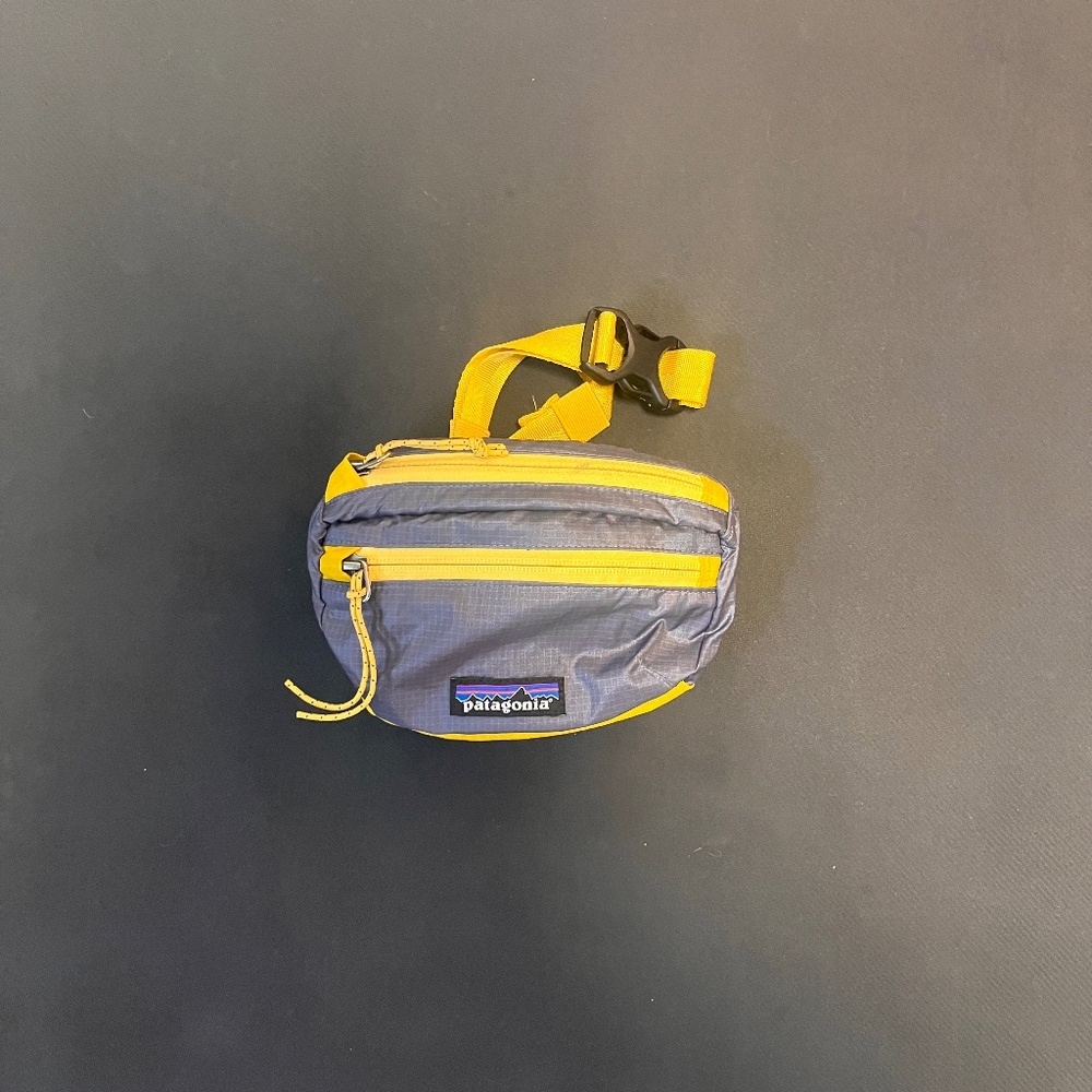 Ultralight Black Hole Mini Hip Pack 1L